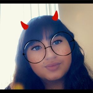 Meet your Posher, April